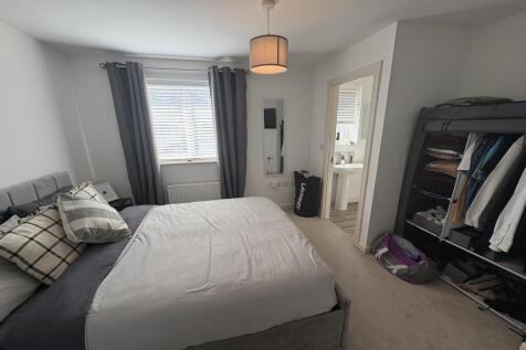 3 bedroom Semi Detached House in Brick Kiln Lane, Ashby-De-La-Zouch photo 5