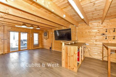 Workshop/Outbuildings