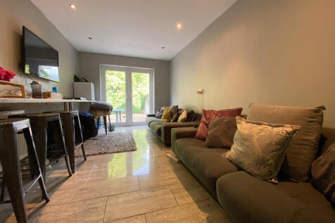 7-bed house on Gelligaer Street, Cathays, £3,745/mo