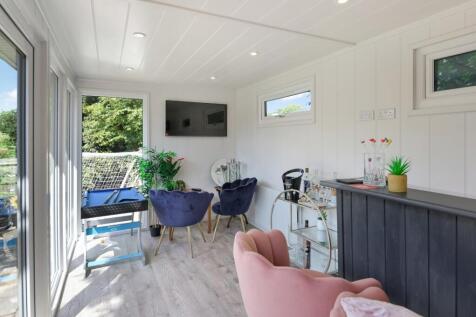 WALNUT GROVE, 10.jpg