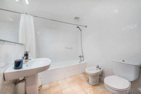 Villa for sale in Llenaire