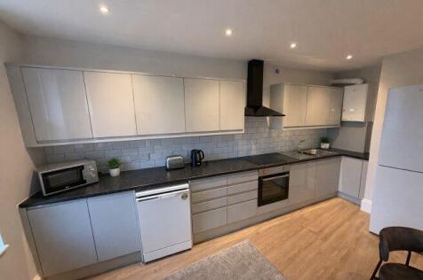 stokes-croft-bs1-3qy-1053882