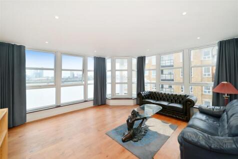 Pierhead-Lock (1).JPG