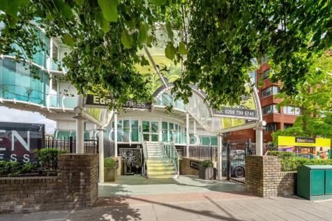 London, W5 - property photo