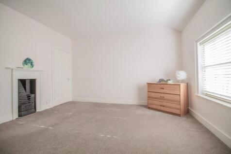 31 Well Street [Bedroom Three-Dressing Room] 01.jp