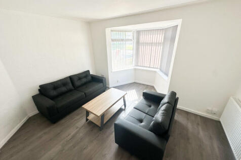 67 East Lancashire Road, Liverpool, Merseyside, L11 7AY photo 2