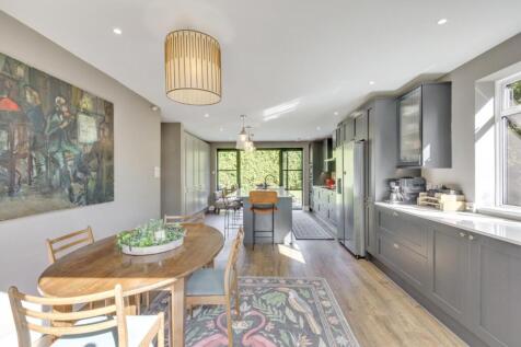 Homefield House-43.jpg