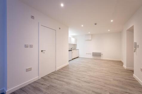 Upper Avenue, Eastbourne photo 3