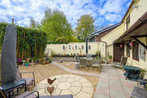 Front Patio Area 