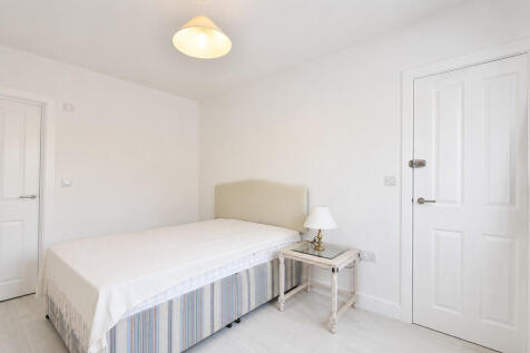 Room 1 - Angle 1
