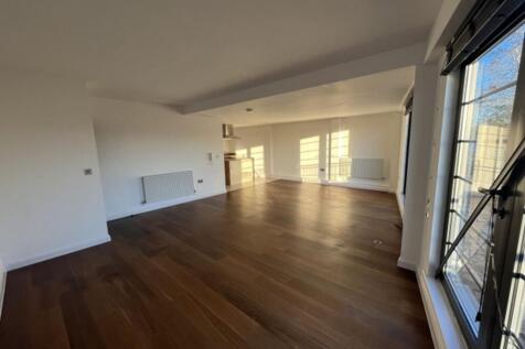 Wallis Court, 119 Knighton Church Road, LE2 photo 5