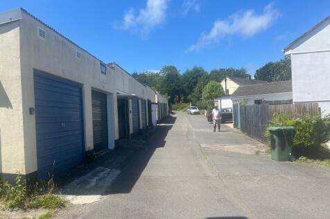 Garage 30, rear of Barlanwick, Penzance, Cornwall, TR18 4SA
