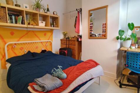 First floor middle b