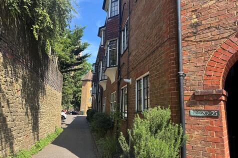 20 Condor Court -...