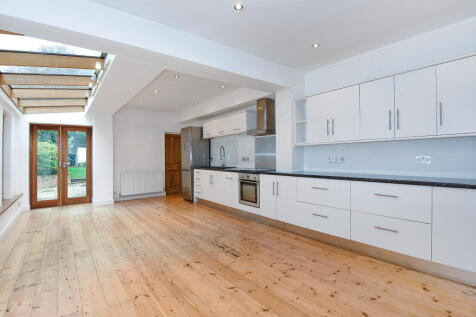 Middle Road, Lymington, SO41 photo 4