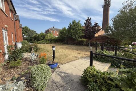 Communal Grounds