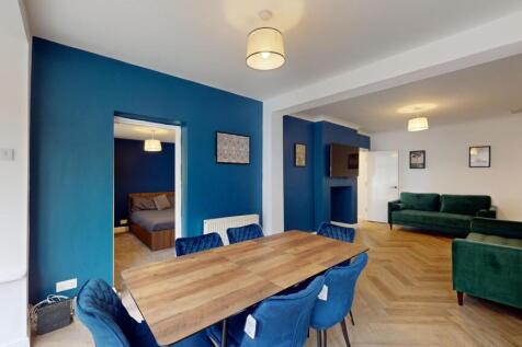 Harrington Drive, Nottingham photo 3