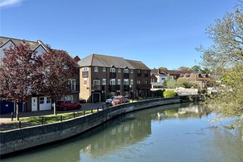Riverside Place