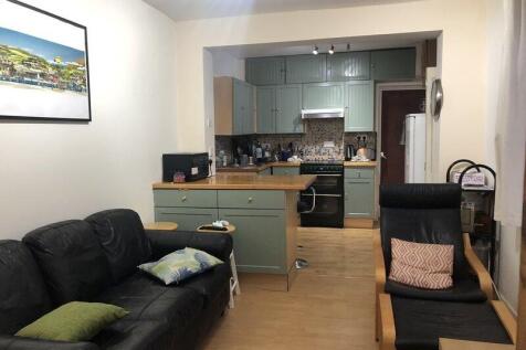 2 Bed Flat for Rent on Richard street