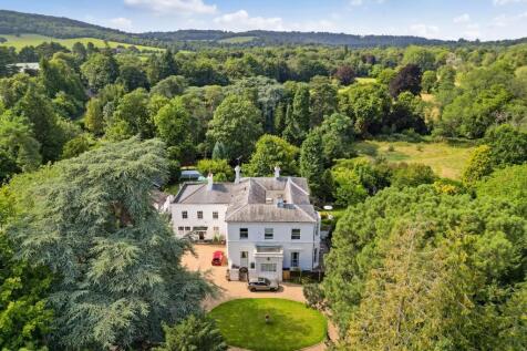 75862_Flat 5, Pixham Firs, Pixham Lane  (4).jpg