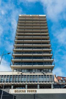 Beacon Tower Sign Daytime18.jpg