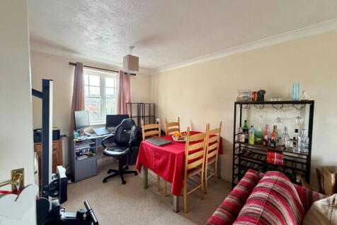 Hawthorne Close, Thatcham, RG18 4ER photo 3