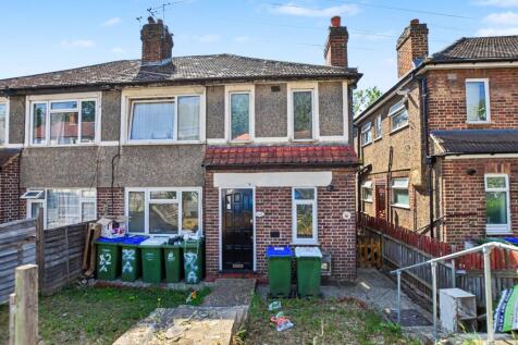 82 Holly Hill Road, Lessness Heath, Erith DA8 1QD