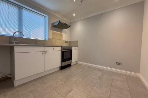 Farriers Court, Peterborough, Cambridgeshire, PE2 photo 3