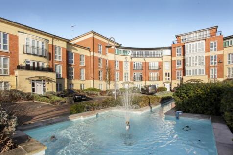 25 Trevelyan Cour...