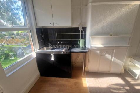 Reading, Berkshire photo 4