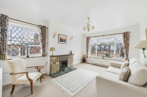 Lounge (Virtually Furnished)