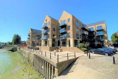 Unit 1 Lion Wharf - Old Isleworth (4).jpg