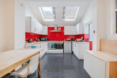 Edenhall Avenue, Fallowfield, Manchester, M19 2BG photo 5