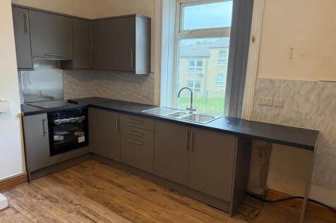 Grove Street, Heckmondwike, WF16 photo 3