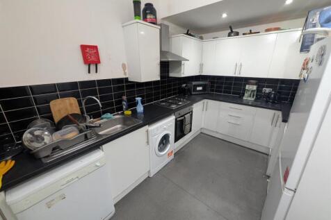 484a, Withington, Manchester photo 4