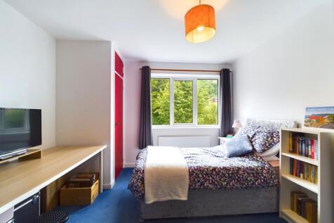 CAM02023G0-PR0054-STILL053