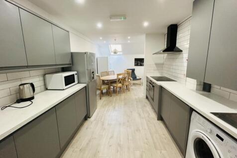 Teversal Avenue, Lenton, Nottingham, NG7 1PY photo 2