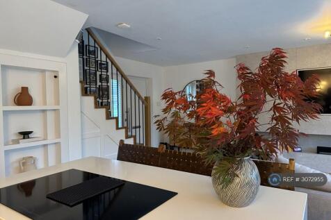 Greensted Road, Loughton, IG10 photo 5