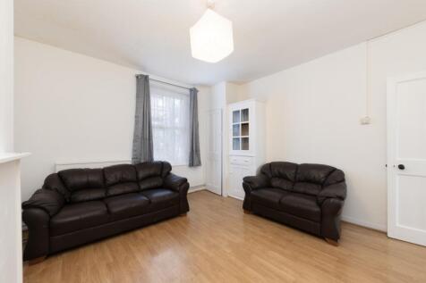 1-bed flat on Edgar Road London E3, £1,550/mo