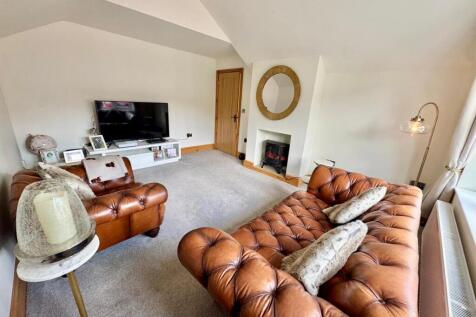 PHOTO-2025-11-19-12-52-57 (4) - Copy.jpg