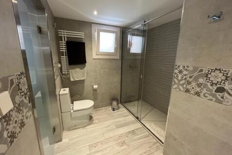 Grey large shower