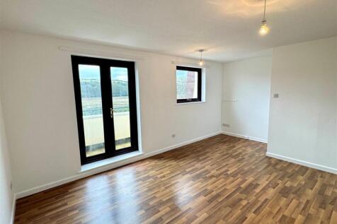7 Galleon Court Lounge