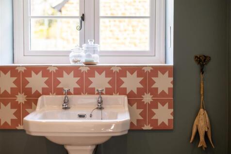 The Old Post Office, Hill Road