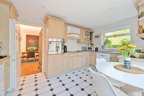 1319241-11-6863a5...