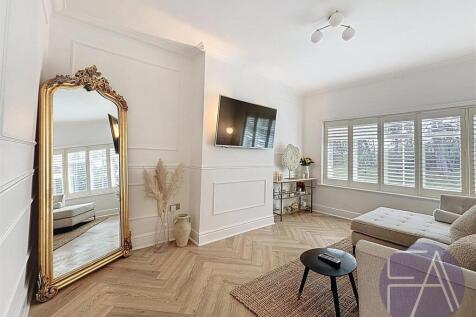 Hillside Road,Southport photo 4