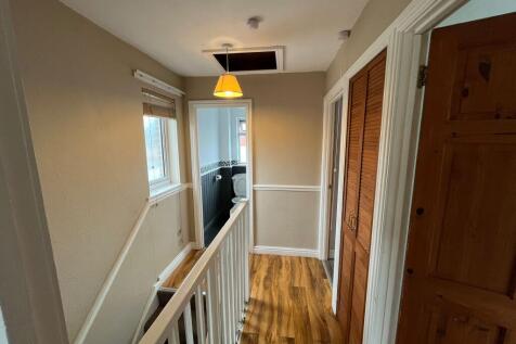 Waterford Drive, Derby, Derby City photo 5