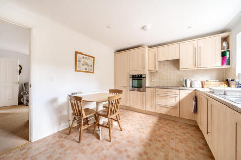 Kitchen / Breakfast Room