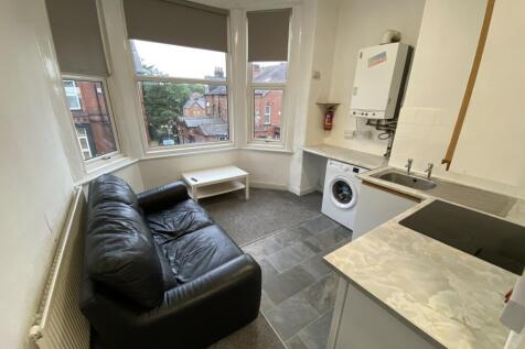 Flat 3, 6 Chestnut Avenue, LS6 1BA photo 3