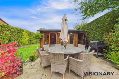 CAM03522G0-PR0220-STILL046