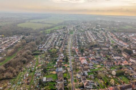 Gilders Road, Chessington2.jpg
